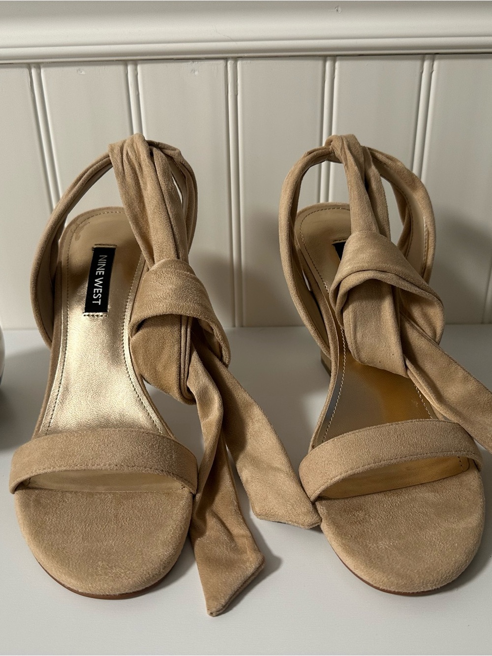 NIB- Nine West Kelsie 6M Light Natural - Ankle-Tie Suede High Heel Sandal - Picture 4 of 10